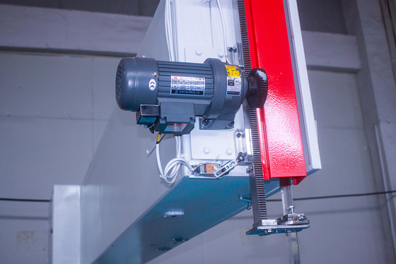 CE verticale della tagliatrice della schiuma dell'unità di elaborazione di altezza di 1.74kw 1200mm in strato