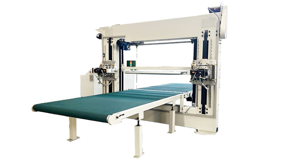 L'unità di elaborazione orizzontale della taglierina automatica a doppia lama spuma tagliatrice di CNC della spugna