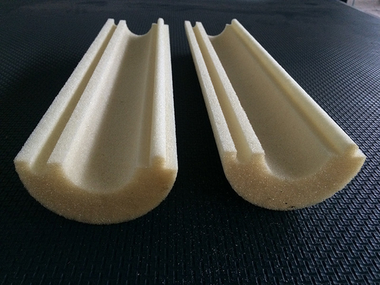 Macchina di taglio di schiuma PU completamente automatica con sistema di controllo informatico industriale per materiali rigidi e flessibili