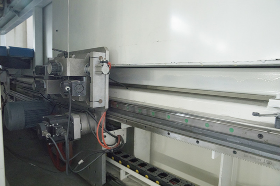 Macchina di taglio di schiuma a ciclo CNC a basso costo DT 0 - 6m/min