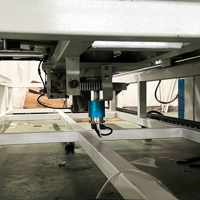 Stalla verticale automatica della tagliatrice della schiuma di contorno di CNC
