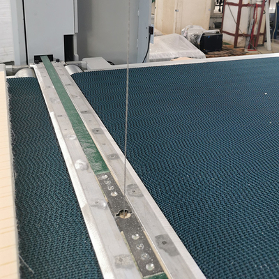 Vaccum versatile macchina di taglio di schiuma PU di precisione per la lana di roccia PIR EVA