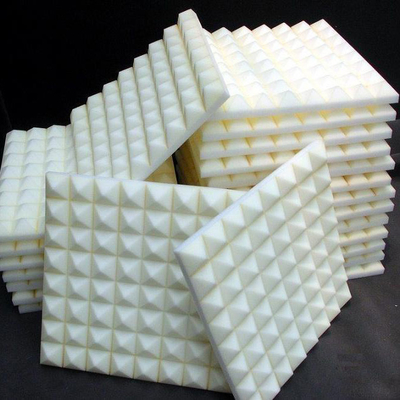Macchina per il taglio verticale di schiuma CNC Taglio circolante per il taglio flessibile di schiuma PU Taglio di contorno ad alta velocità Taglio con alta precisione