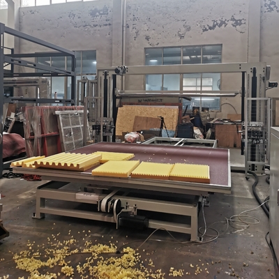 Macchina di taglio CNC a spugna orizzontale per schiuma PU Lattex Basotect Composite Foam