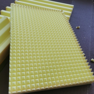 Macchina di taglio a spugna orizzontale CNC ad alta precisione con lama oscillante per schiuma di poliuretano