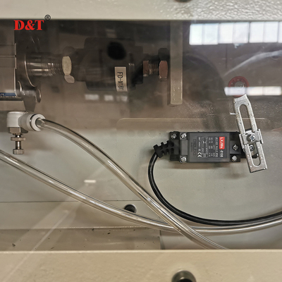 Macchina di taglio di schiuma in PU di precisione per lana di roccia PIR EVA Cutter verticale 5 ruote