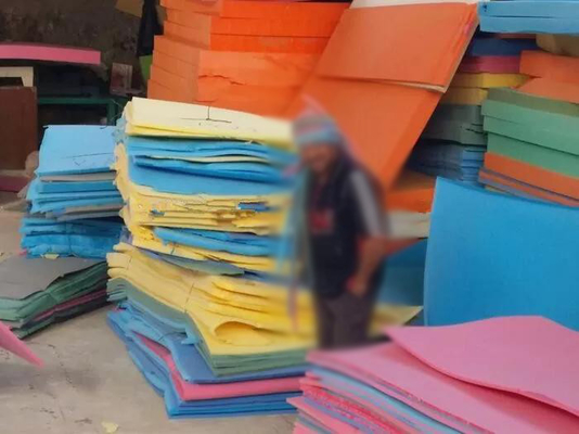 Macchina per tagliare fogli di schiuma rigida 8.84KW, Macchina per tagliare lo styropoam industriale