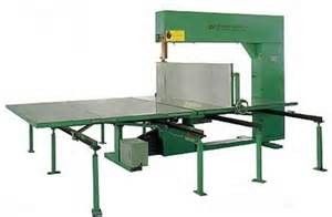 La linea di produzione Mezzo Automatica della spugna di Digital 900mm, pulisce la taglierina con una spugna verticale