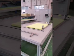 Macchina di rettifica automatica a forma di spugna nella linea di produzione di spugne abrasive per lavaggio dei piatti